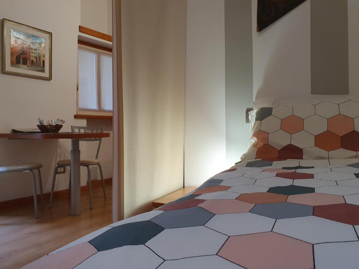 Appartamenti Vacanze E Camere Roccetta Fiorita ペッテナスコ 部屋 写真