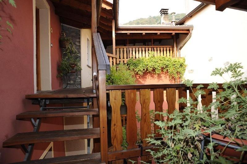 Appartamenti Vacanze E Camere Roccetta Fiorita ペッテナスコ エクステリア 写真