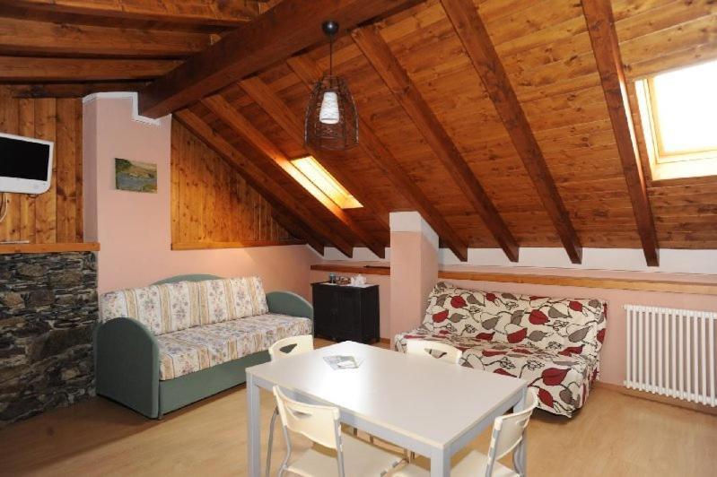 Appartamenti Vacanze E Camere Roccetta Fiorita ペッテナスコ エクステリア 写真