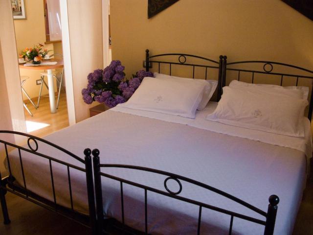 Appartamenti Vacanze E Camere Roccetta Fiorita ペッテナスコ エクステリア 写真