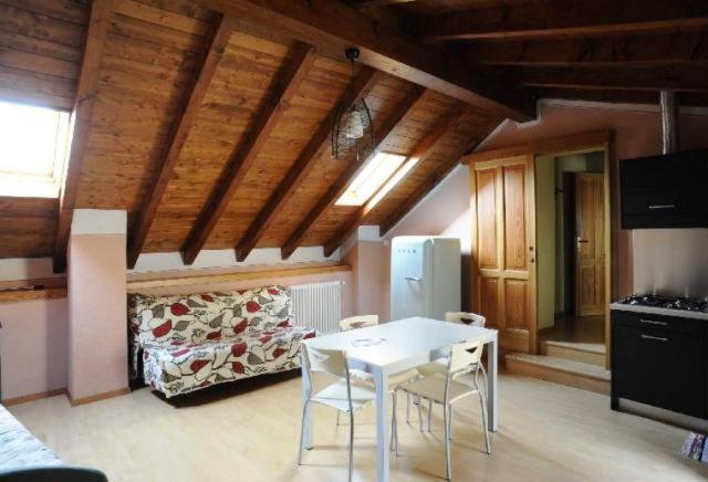 Appartamenti Vacanze E Camere Roccetta Fiorita ペッテナスコ エクステリア 写真